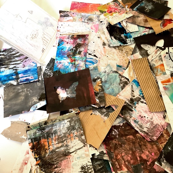 Hand painted Ephemera Pack Art with up-cycled Funky Face cd case, 30+ Pieces - Picture 2 of 12